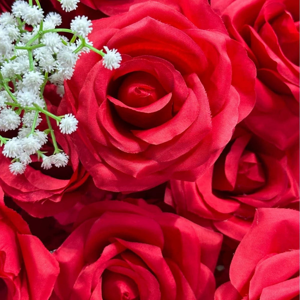 Luxury Heart-Shaped Red Rose Floral Arch with Baby's Breath